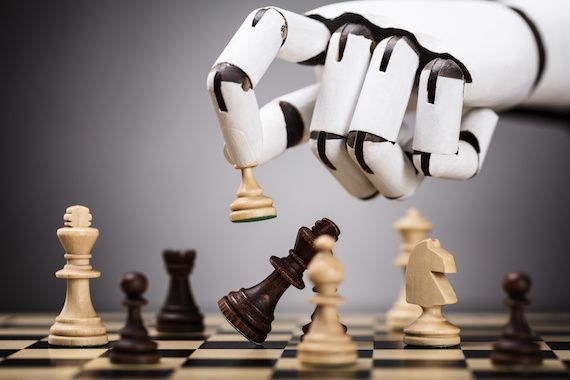 Un robot joue aux échecs