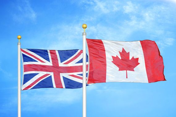 Les drapeaux du Canada et du Royaume-Uni