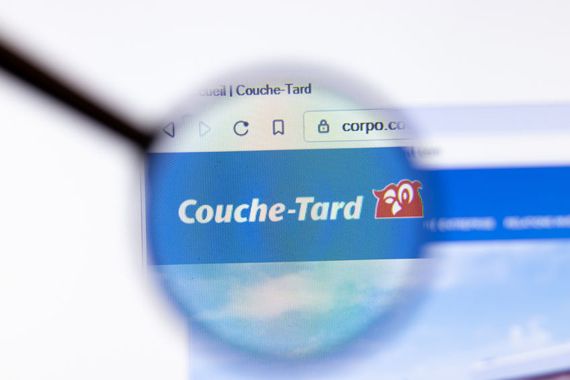 Le logo du Couche-Tard