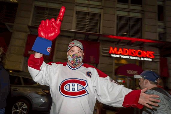Un fan du Canadien au centre-ville de Montréal